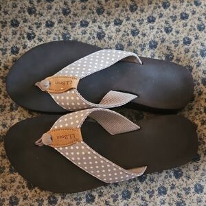 EUC L. L. Bean Sandals